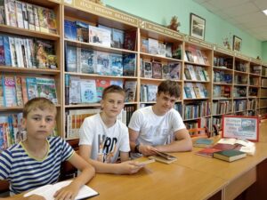 02.07.2026 г. Кніжная выстава “Ён сэрцам прыняў боль вайны”